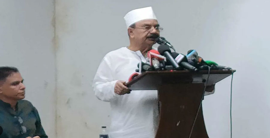 ‘অনেক মিডিয়ার পয়সার অভাব নেই, কিন্তু সাংবাদিকদের ঠিকমতো বেতন দেয় না’