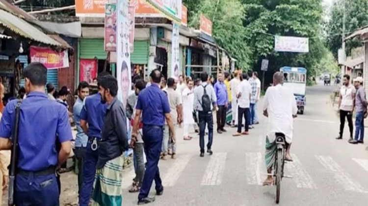 শরীয়তপুরে বিএনপির সমাবেশস্থলের পাশে ককটেল বিস্ফোরণ