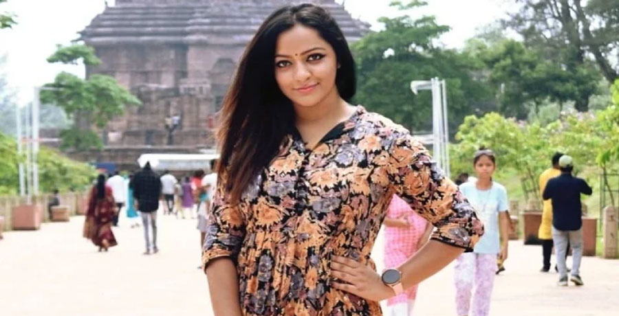 কলকাতায় বাংলাদেশি মডেল শান্তা পাল গ্রেপ্তার