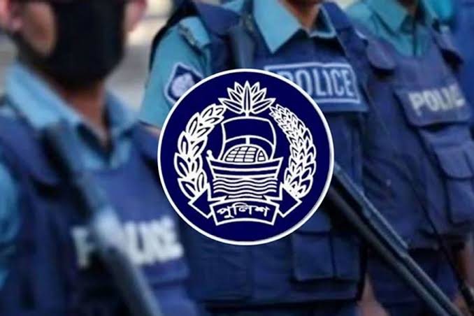  পুলিশ সংস্কারে ৪৩টি চলমান ১৬টি সম্পন্ন : প্রধান উপদেষ্টা