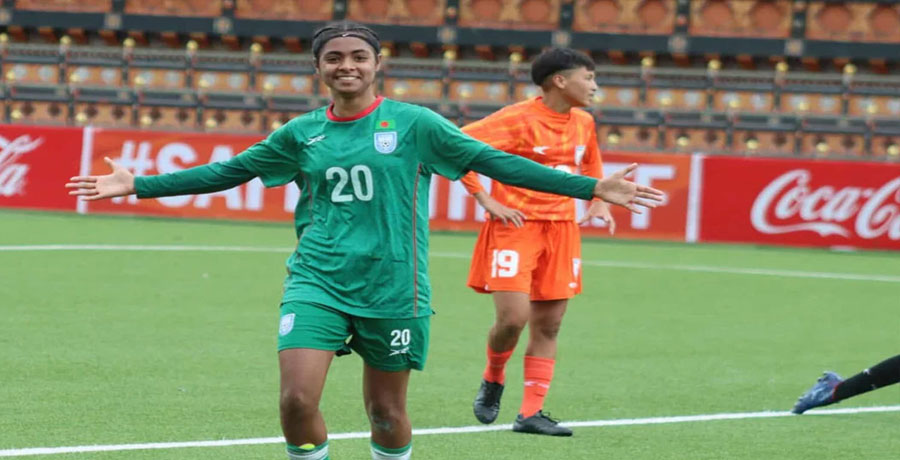 শেষ মুহূর্তের নাটকীয়তায় ভারতকে কাঁদিয়ে রানার্স আপ বাংলাদেশ