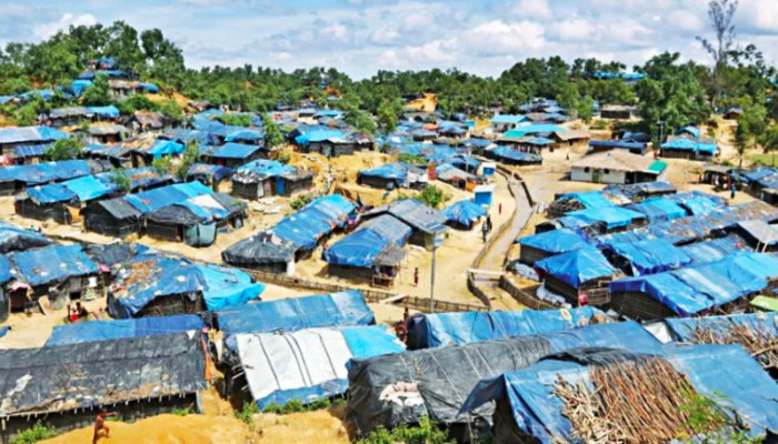 অচল ৭০০ সিসি ক্যামেরা , ক্যাম্পের গোপন পথে ছড়িয়ে পড়ছে রোহিঙ্গারা