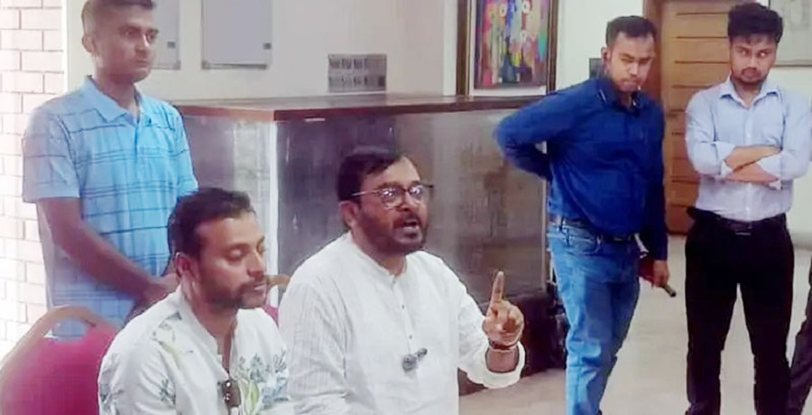 গণঅভ্যুত্থান ঘটলে ৬-৭ হেলিকপ্টার প্রয়োজন, কেউ পালাতে পারবে না: এবি পার্টি চেয়ারম্যান