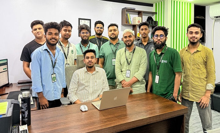 'বাংলাদেশ থেকে বিশ্ববাজারে ফ্রিল্যান্সার থেকে সফল উদ্যোক্তা হওয়ার গল্প'