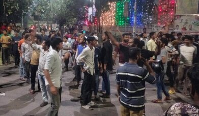  ফুটপাতে দোকান নিয়ে মধ্যরাতে ঢাবি ও ঢাকা কলেজের শিক্ষার্থীদের সংঘর্