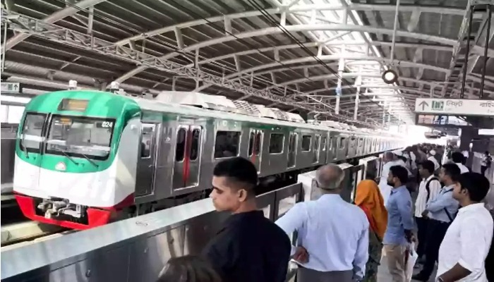 মেট্রো চলাচলের সময় বাড়লো