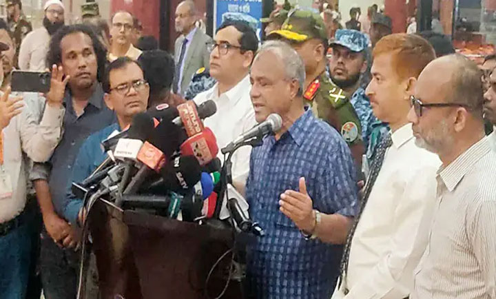  বিমানবন্দরে আগুন তদন্তে ৪ দেশের বিশেষজ্ঞ আসছে: স্বরাষ্ট্র উপদেষ্টা