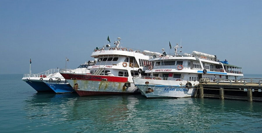 ৯ মাস পর সেন্টমার্টিন খুলল, যাত্রীর অভাবে বন্ধ জাহাজ 