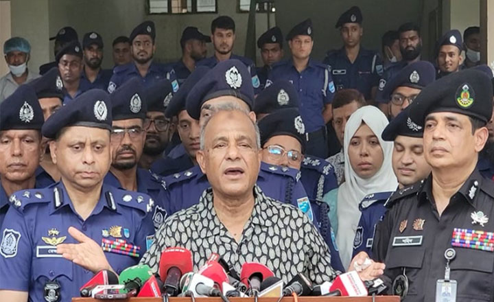  জাতীয় নির্বাচনে পুলিশের দায়িত্বে অবহেলায় কঠোর শাস্তি : স্বরাষ্ট্র উপদেষ্টা