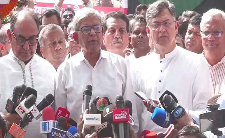 গণতন্ত্রকে ধ্বংসের ষড়যন্ত্র চলছে : মির্জা ফখরুল