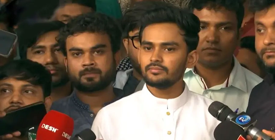 নির্বাচনে স্বতন্ত্র প্রার্থী হতে উপদেষ্টা আসিফের পদত্যাগের ঘোষণা”