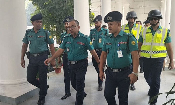  ডিএমপি কমিশনারের অপরাধ ট্রাইব্যুনাল পরিদর্শন  