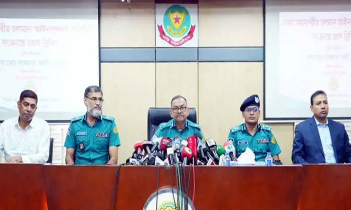 ১৩ নভেম্বরের তথাকথিত কর্মসূচি নিয়ে আতঙ্কের কিছু নেই : ডিএমপি কমিশনার